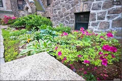651 N Terrace Avenue, Mount Vernon, NY 10552