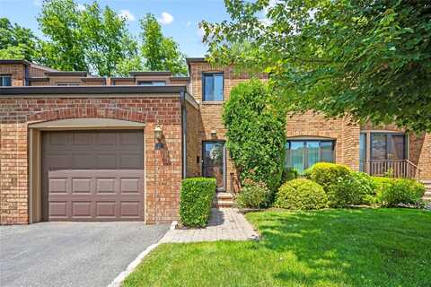 31 Windsor Gate Drive, New Hyde Park, NY 11040