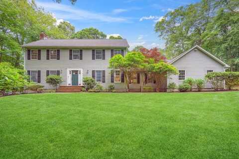 2 Broad Path, Lloyd Harbor, NY 11743