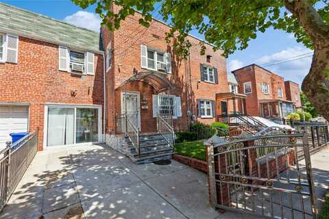 165-35 144th Terrace, Jamaica, NY 11434