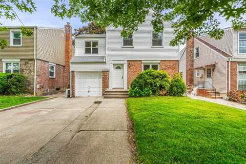 5639 Francis Lewis Boulevard, Bayside, NY 11364