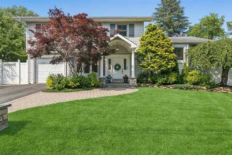 7 Nantucket Lane, Deer Park, NY 11729