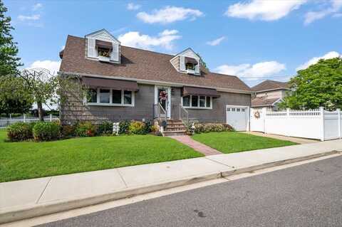118 Evans Avenue, Oceanside, NY 11572