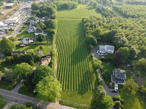 1135 Boisseau Avenue, Southold, NY 11971