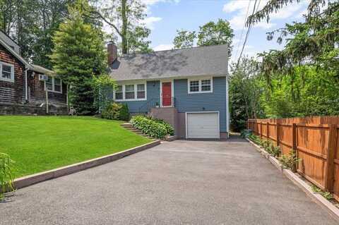 8 Dune Court, Northport, NY 11768