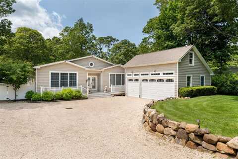 87 Washington Heights Avenue, Hampton Bays, NY 11946