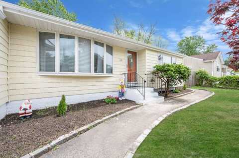 193 Hilltop Drive, Brentwood, NY 11717