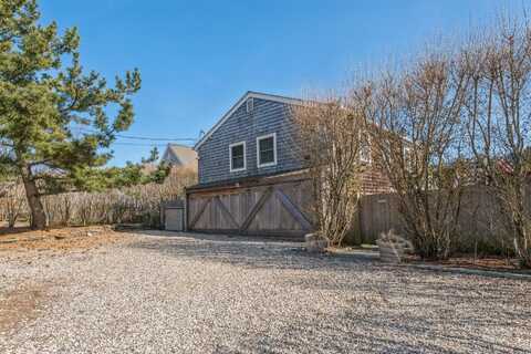 33 Hoppin Avenue, Montauk, NY 11954