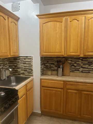 66-92 Selfridge Street Street, Forest Hills, NY 11375