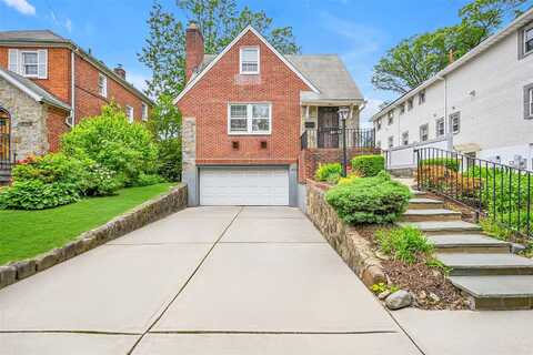 86-32 Avon Street, Jamaica, NY 11432