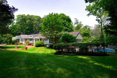 100 Gristmill Lane, Manhasset, NY 11030