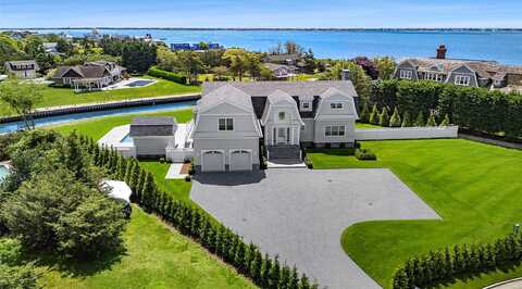 44 Club Lane, Remsenburg, NY 11960
