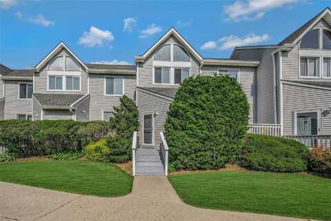 35 Gibbs Road, Coram, NY 11727