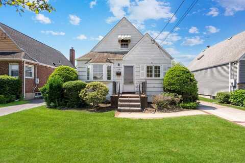628 8th Avenue, New Hyde Park, NY 11040