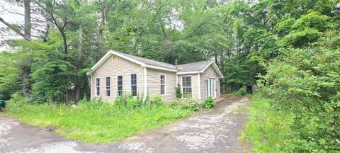 10 Mary Drive, Bloomingburg, NY 12721