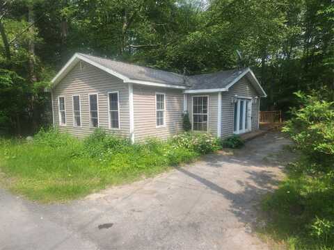 10 Mary Drive, Bloomingburg, NY 12721