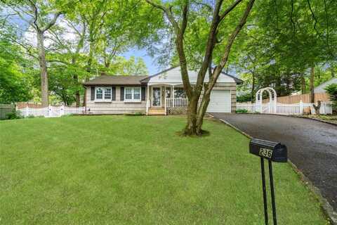 236 N Ontario Street, Ronkonkoma, NY 11779