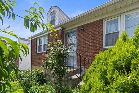 237 Woodland Avenue, Yonkers, NY 10703