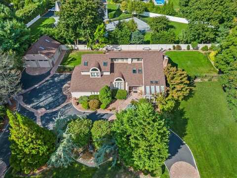 7 Kent Court, Bayport, NY 11705