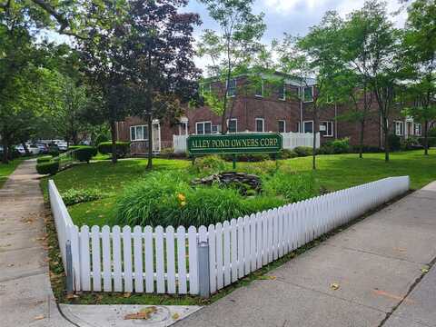 224-23 Kingsbury Avenue, Oakland Gardens, NY 11364