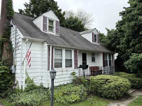 14 Rogers Place, Hyde Park, NY 12538
