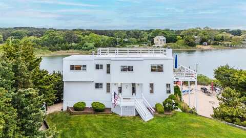 19 Cold Spring Court, Southampton, NY 11968