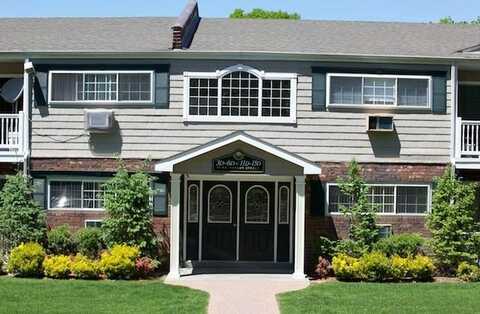 72 Mount Vernon Avenue, Patchogue, NY 11772