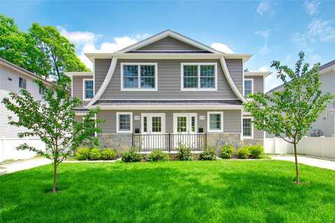 30 Kirkwood Road, Port Washington, NY 11050