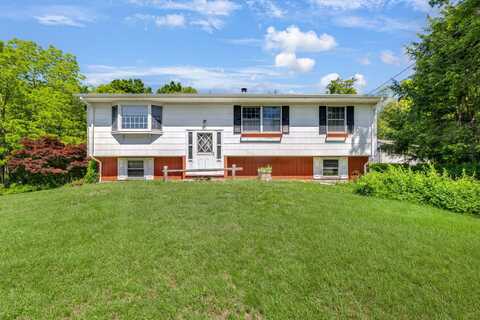 34 Leeside Drive, Carmel, NY 10512