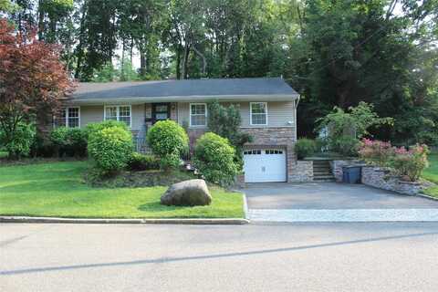 5 Meadowfield Lane, Glen Cove, NY 11542