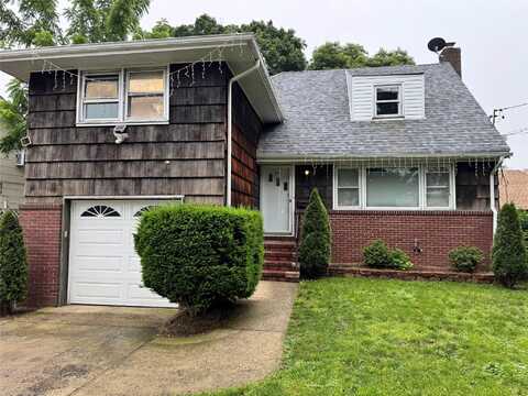 104 Phoenix Street, Hempstead, NY 11550