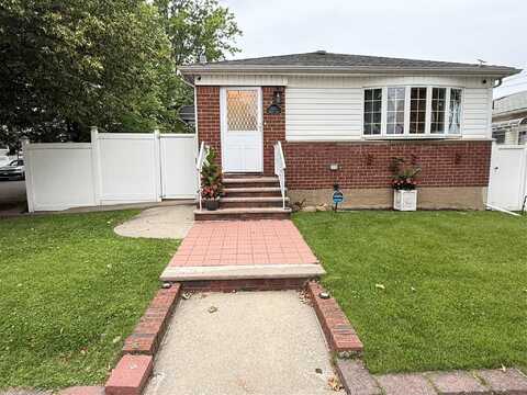 18-20 Murray Street, Whitestone, NY 11357