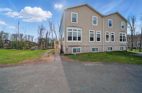 32 Countryside Way, Fallsburg, NY 12733