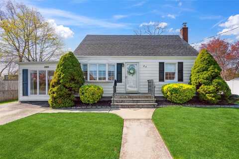 24 Elaine Drive, Sayville, NY 11782