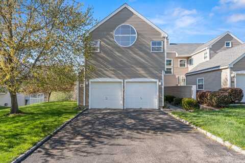 24 Delong Street, Poughquag, NY 12570