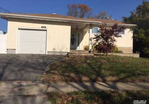 92 Ann Drive, Freeport, NY 11520