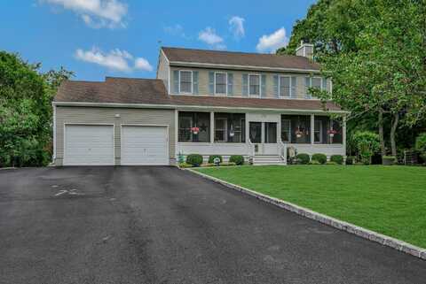 370 Pheasant Place, Greenport, NY 11944