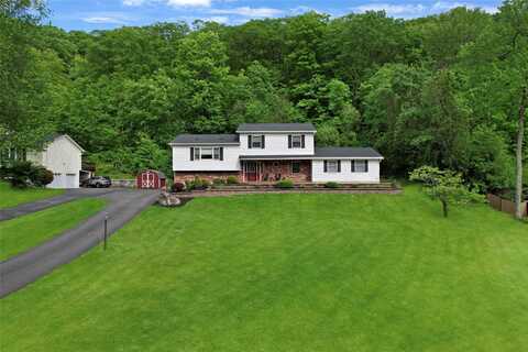 37 Farview Road, Hopewell Junction, NY 12533