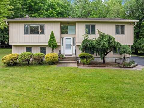 60 Smith Hill Road, Monsey, NY 10952
