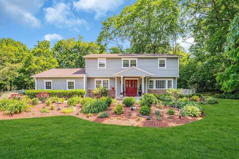 54 Threepence Drive, Melville, NY 11747