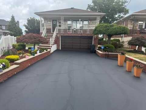 223 149 Place, Whitestone, NY 11357