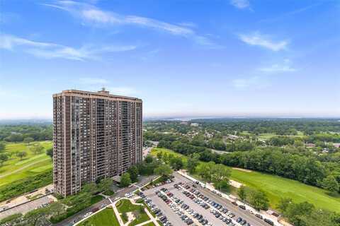 271-10 Grand Central Parkway, Floral Park, NY 11005