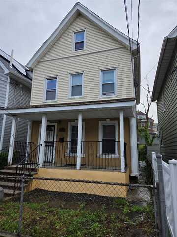 731 E 218th Street, Bronx, NY 10467
