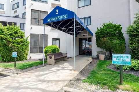 725 Miller Avenue, Freeport, NY 11520