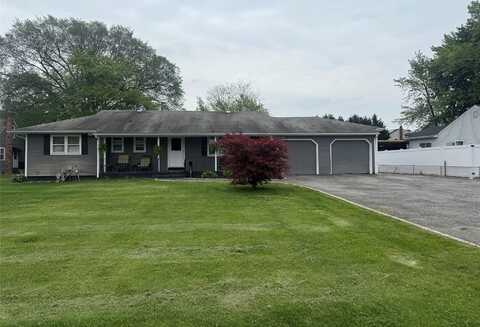 1068 Martinstein Avenue, Bay Shore, NY 11706