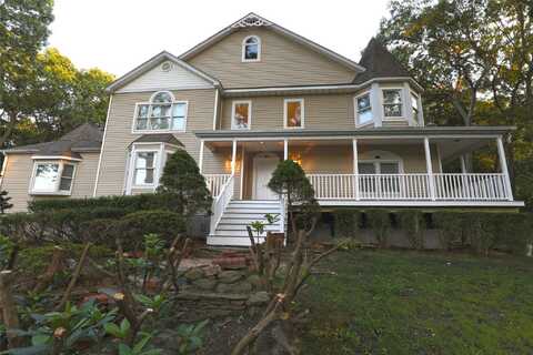 176 Lower Sheep Pasture Road, East Setauket, NY 11733