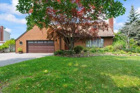 1057 Carlls Straight Path, Dix Hills, NY 11746