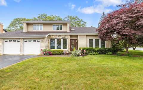 34 Oak Meadow Road, Commack, NY 11725