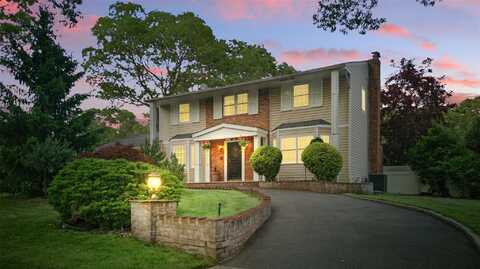 39 Sandpiper Lane, Coram, NY 11727
