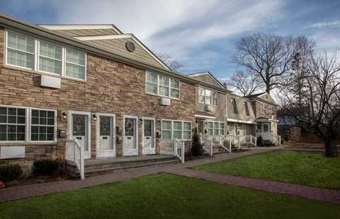45 Fairfield Way, Commack, NY 11725